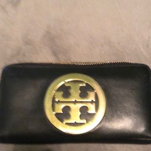 Tory Burch wallet